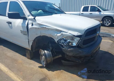 2019 Ram 1500 Classic Tradesman z USA, uszkodzony, nr VIN 3C6RR6KGXKG686743